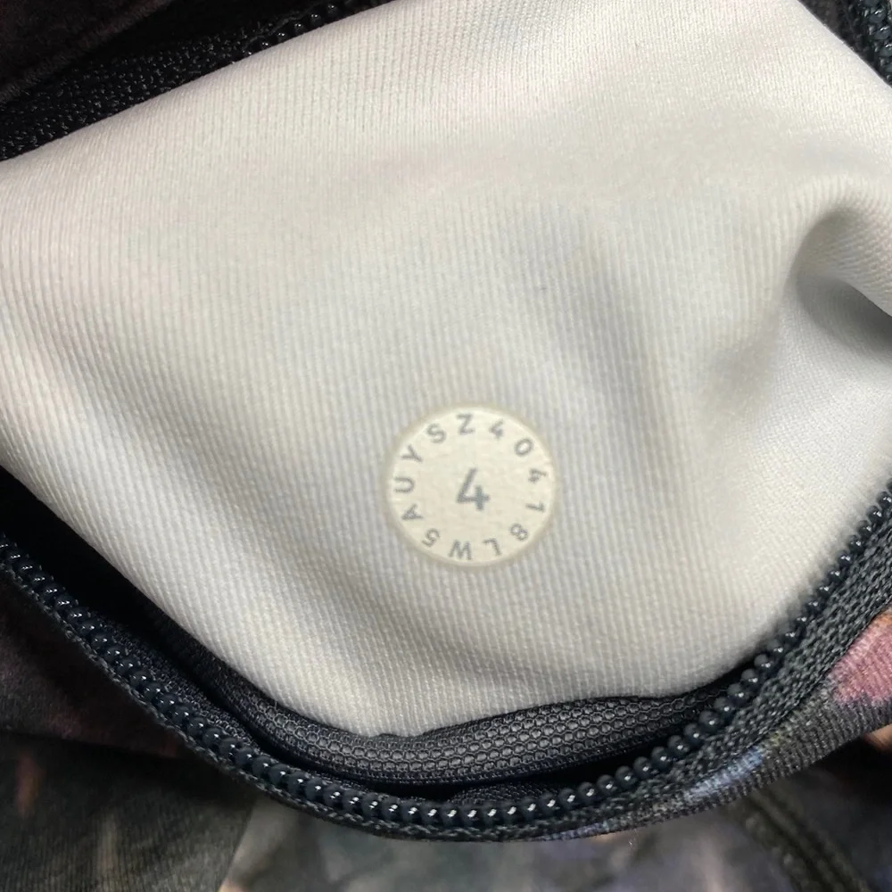 Lululemon Athletica Speed Up Tight 28" in Frosted Rose - Picture 8 of 10